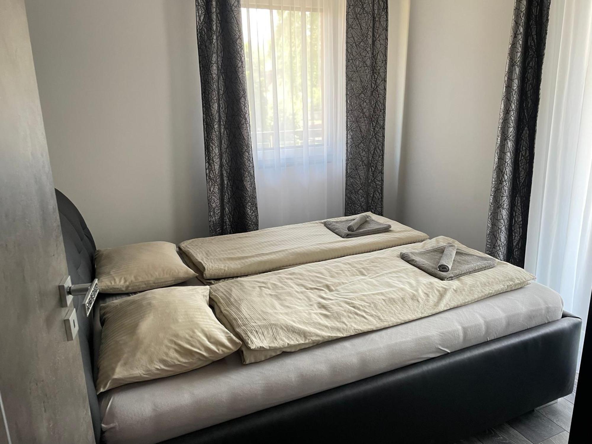 Republic5 Apartment Siófok Eksteriør billede